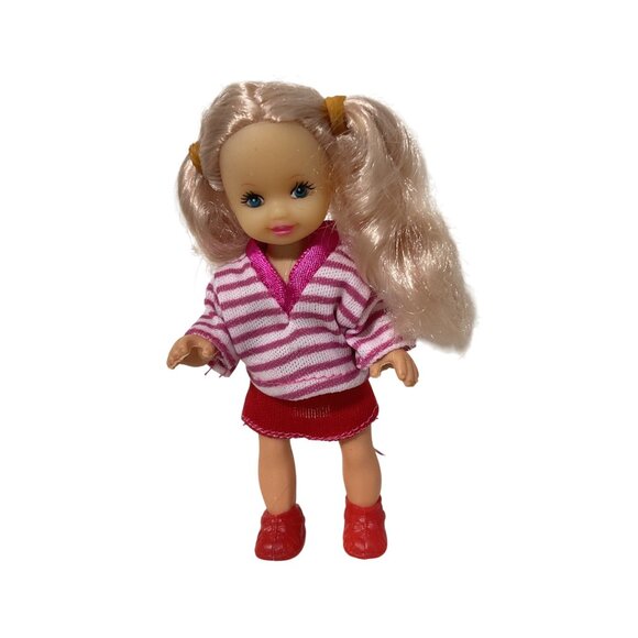 Lovely Patsy Fashion Doll With Blonde Hair & Red Outfit - Picture 1 of 3